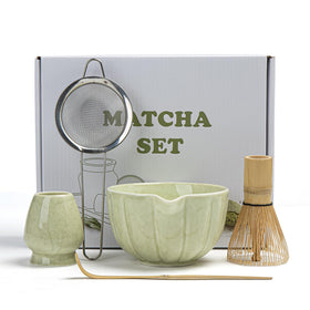 SFTXEY gift-packaging matcha set presents an elegant café-ready gift