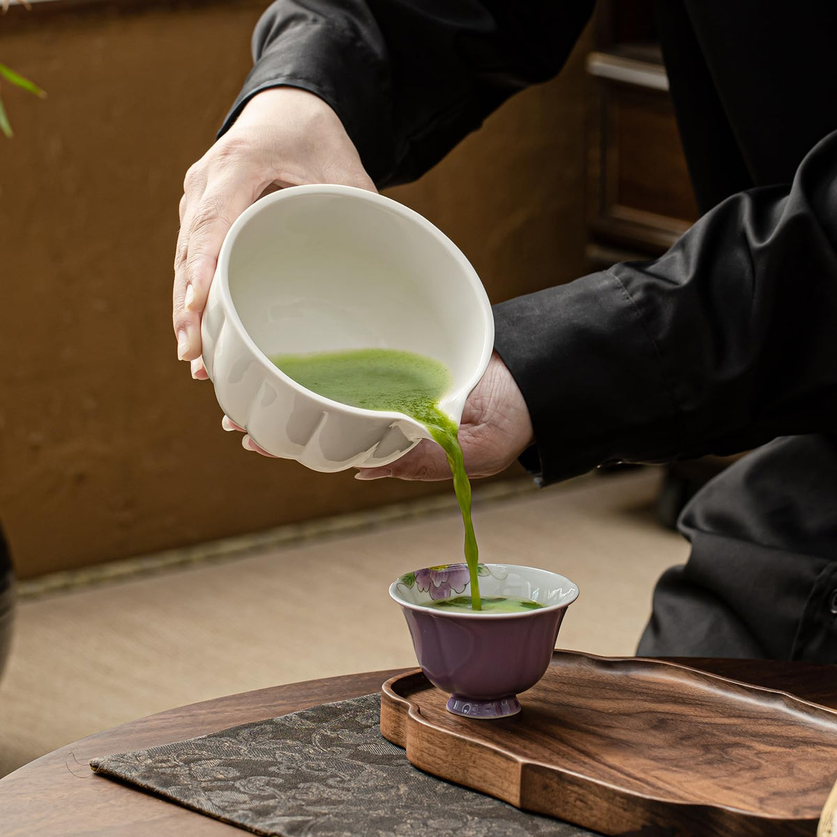 SFTXEY stainless steel sifter ensures fine, uniform matcha for a silky texture.