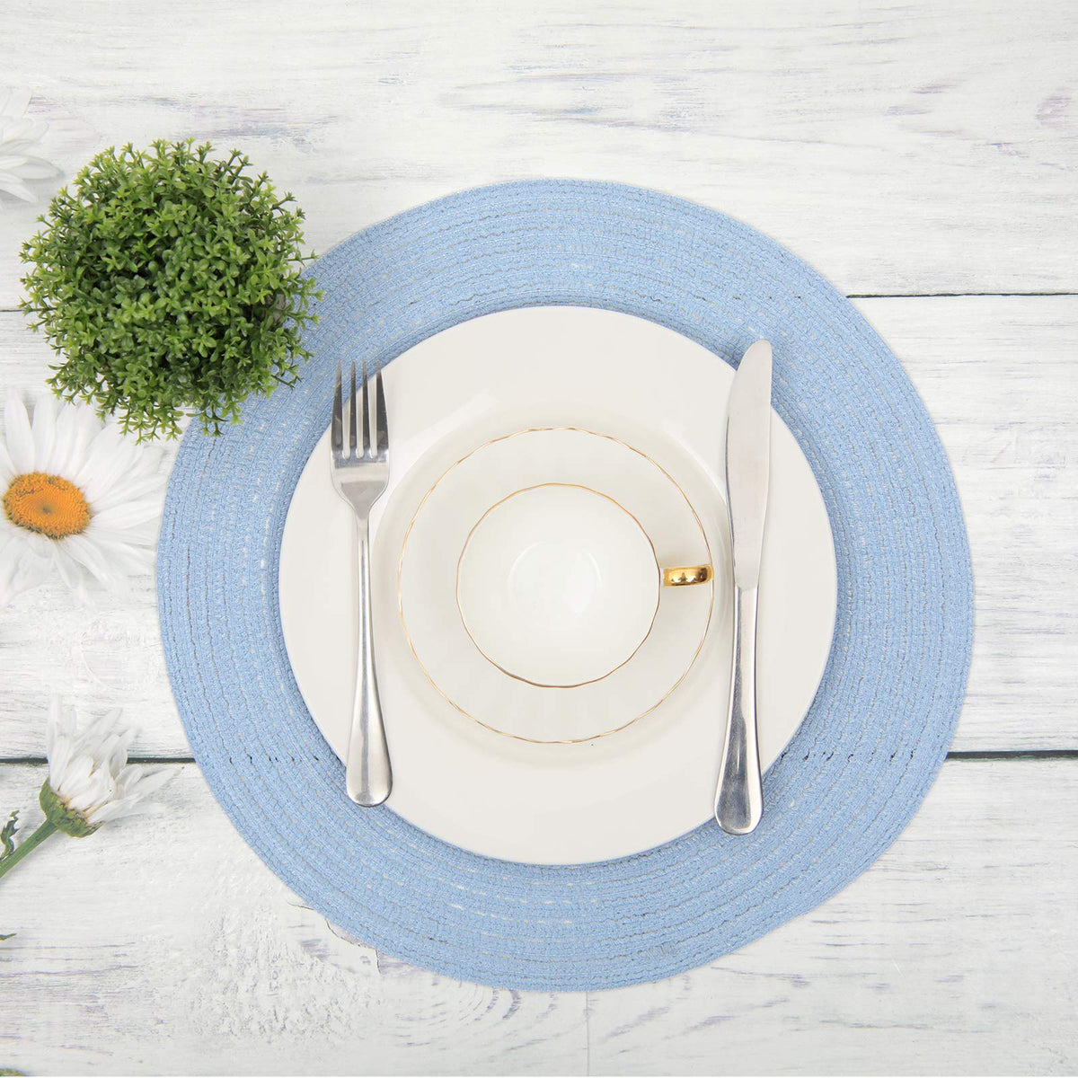SHACOS placemats are washable and easy to clean for busy homes.