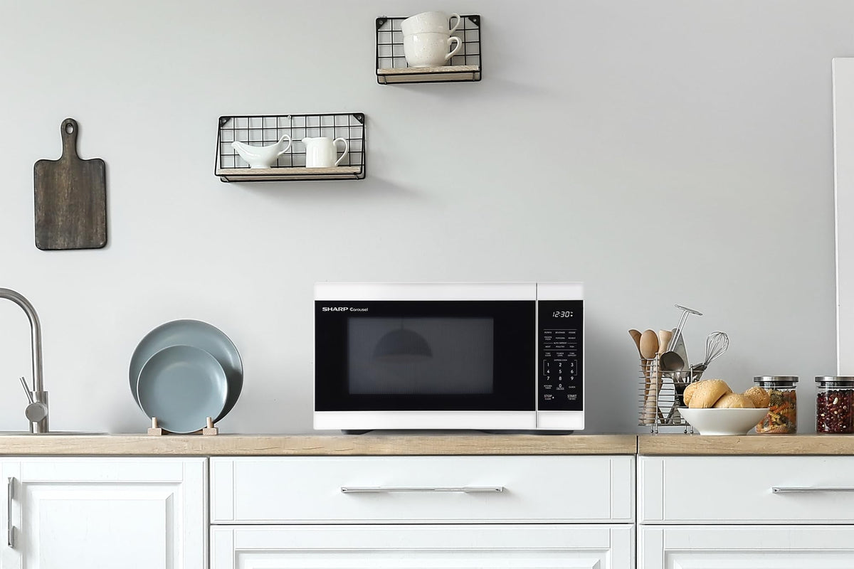 Weight and Time Defrost function on the SHARP microwave for flexible thawing.