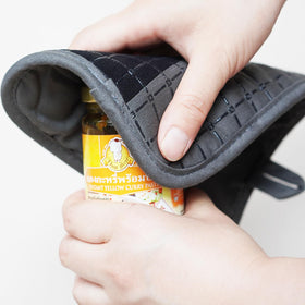 ShawnToo built-in hanging loops simplify storage and keep the kitchen tidy