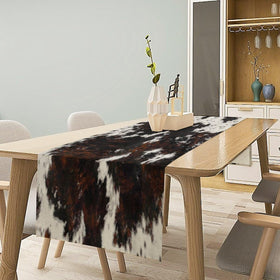 SHElifestyle cotton linen runner offers durable fabric and farmhouse style.