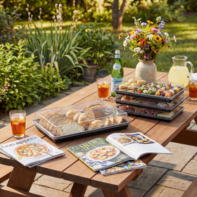 Shellwei travel and refrigerator friendly trays for easy storage.