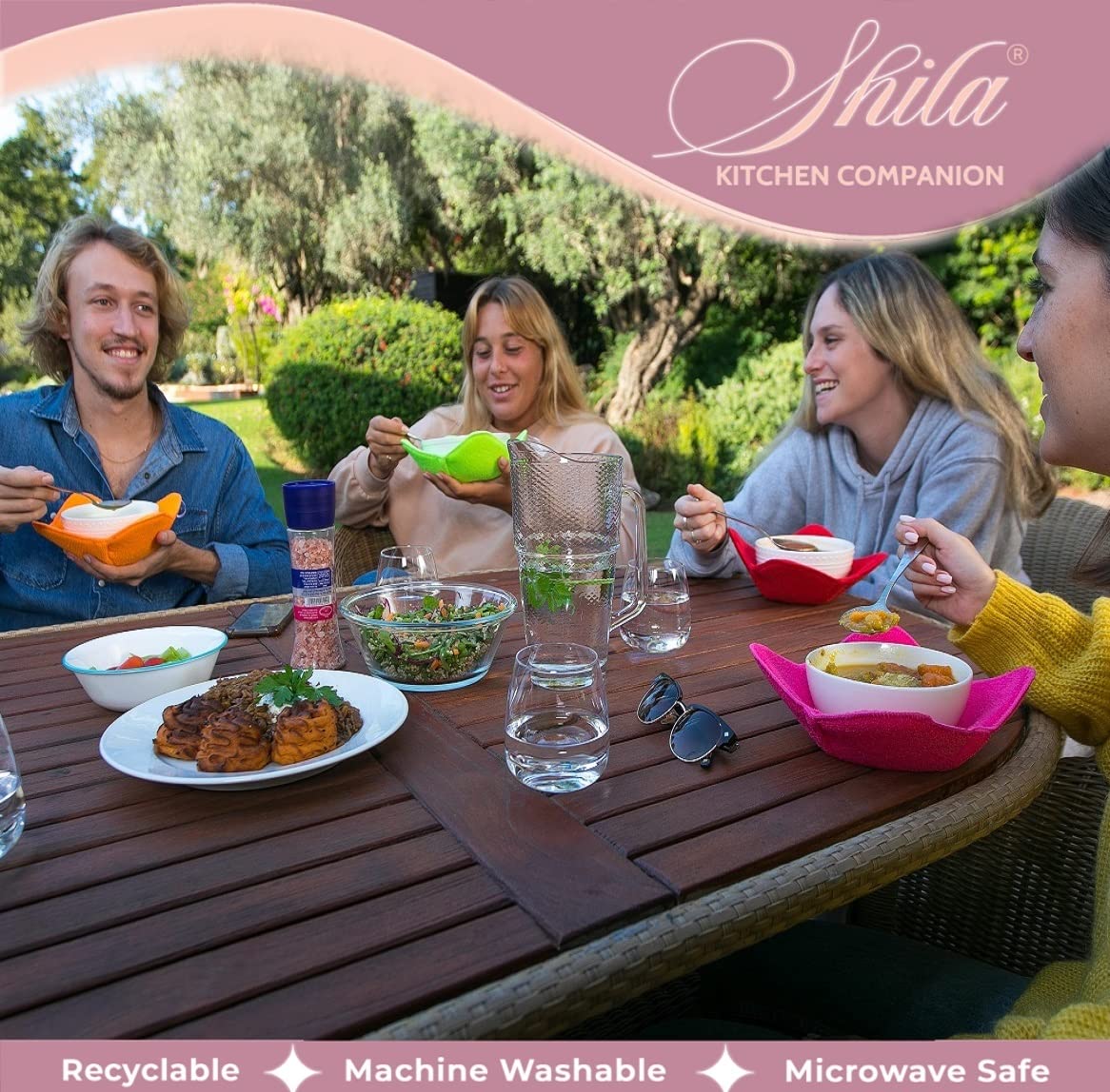 SHILA color-varied cozy set is machine washable for easy care.