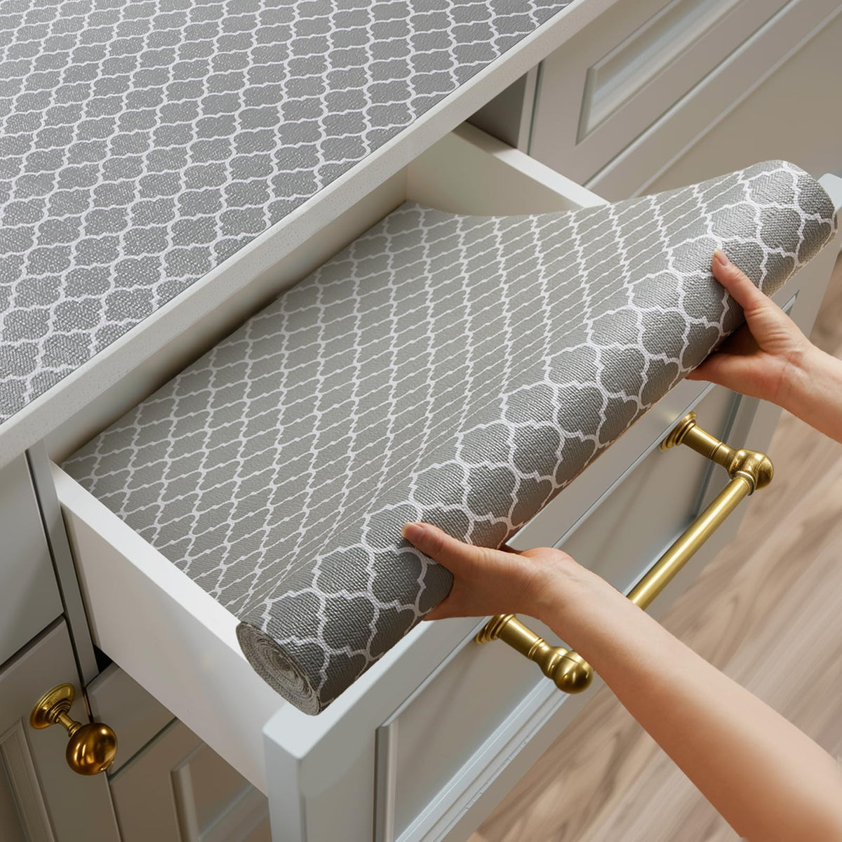 Shinlendid shelf liner non-slip top view keeps items secure on shelves.