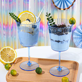 SHIQIKEJIPTY 13.5oz capacity glass suitable for red wine, white wine, or juice.