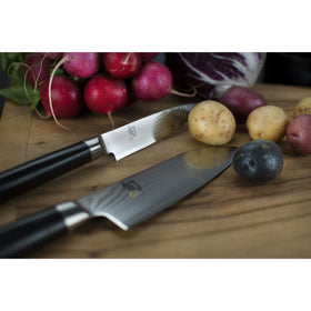 Shun Classic paring knife VG-MAX core with Damascus-cladding