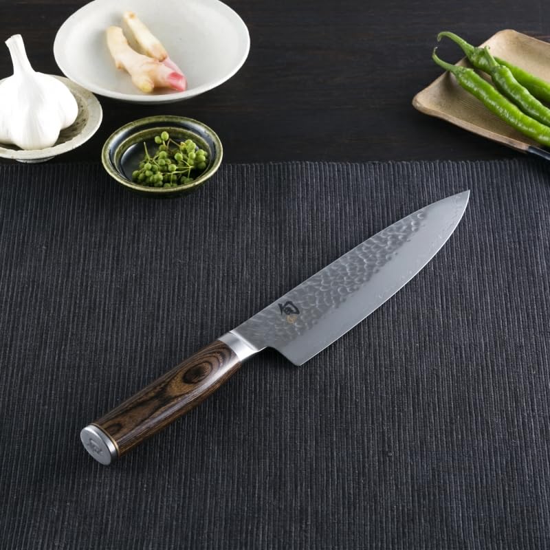 Shun Premier 16-degree edge close-up for razor-like cuts.