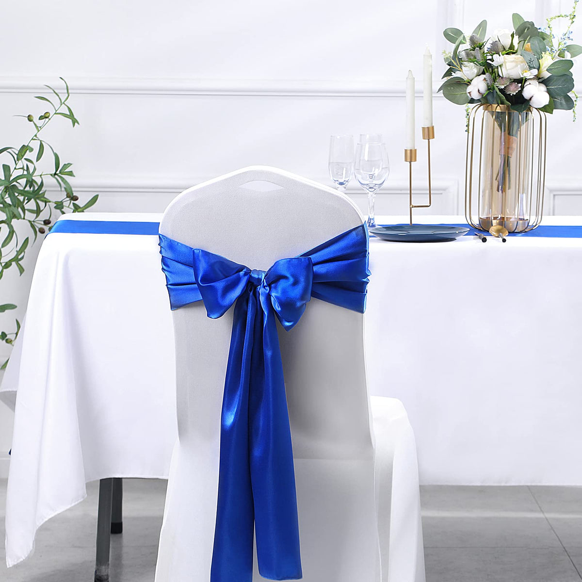 SiinvdaBZX reusable satin runner preserves shine after multiple uses.