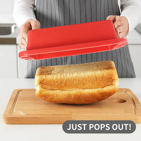 SILIVO muffin pan image demonstrates nonstick cups for simple baking and clean removal.