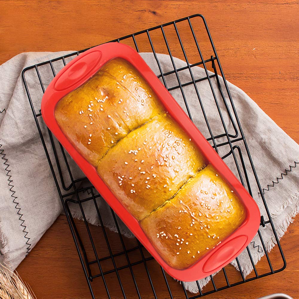 SILIVO pans are dishwasher safe for effortless cleanup.