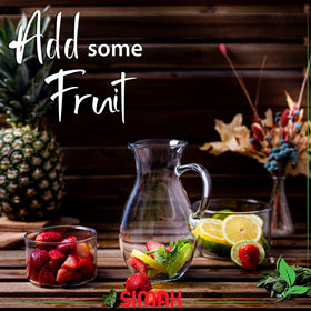 SIMAX clear glass pitcher highlights colors in lemonade and iced tea.