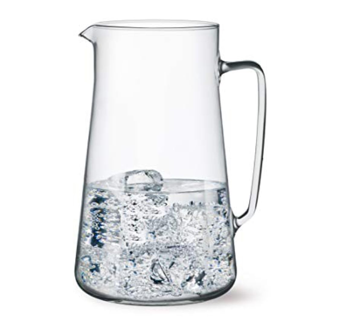 SIMAX table-side pitcher on a dinner table for entertaining
