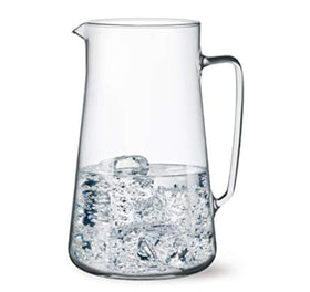 SIMAX table-side pitcher on a dinner table for entertaining