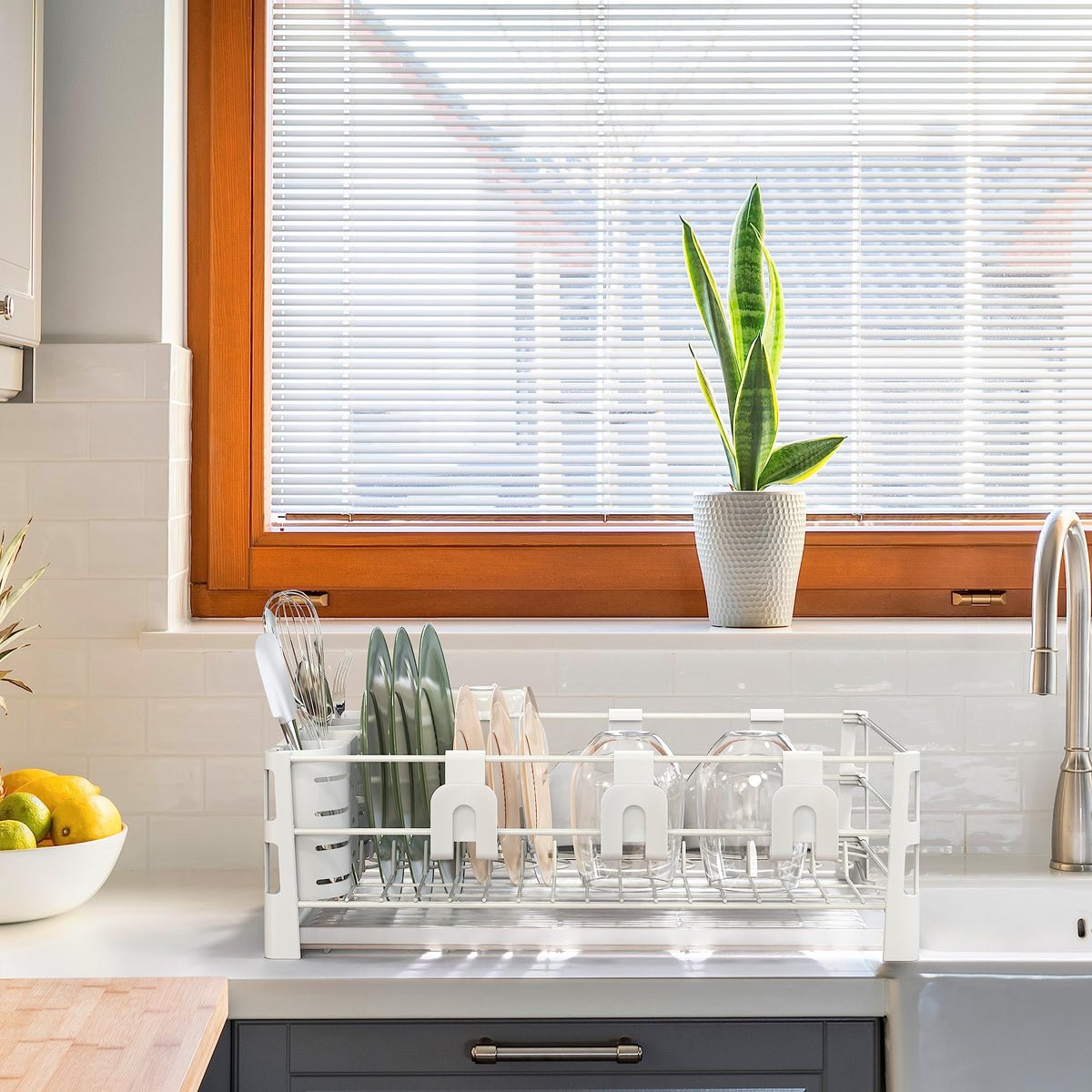 Simple Houseware drainboard side opening drains water efficiently