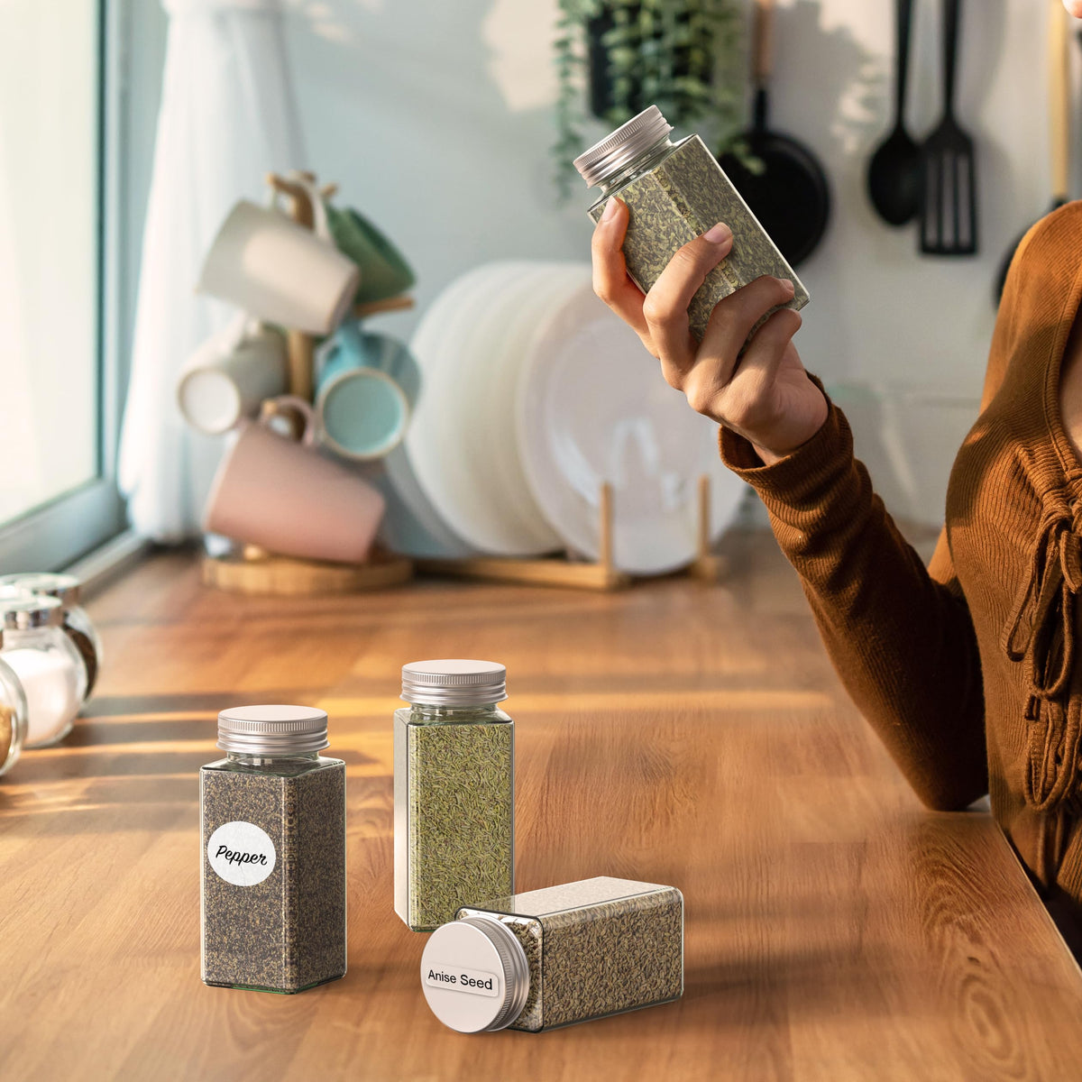 Simple Houseware 12-pack collection keeps spices accessible in any kitchen.