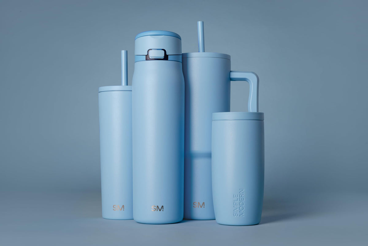 Simple Modern Classic tumbler with spill-resistant lid prevents leaks during travel.