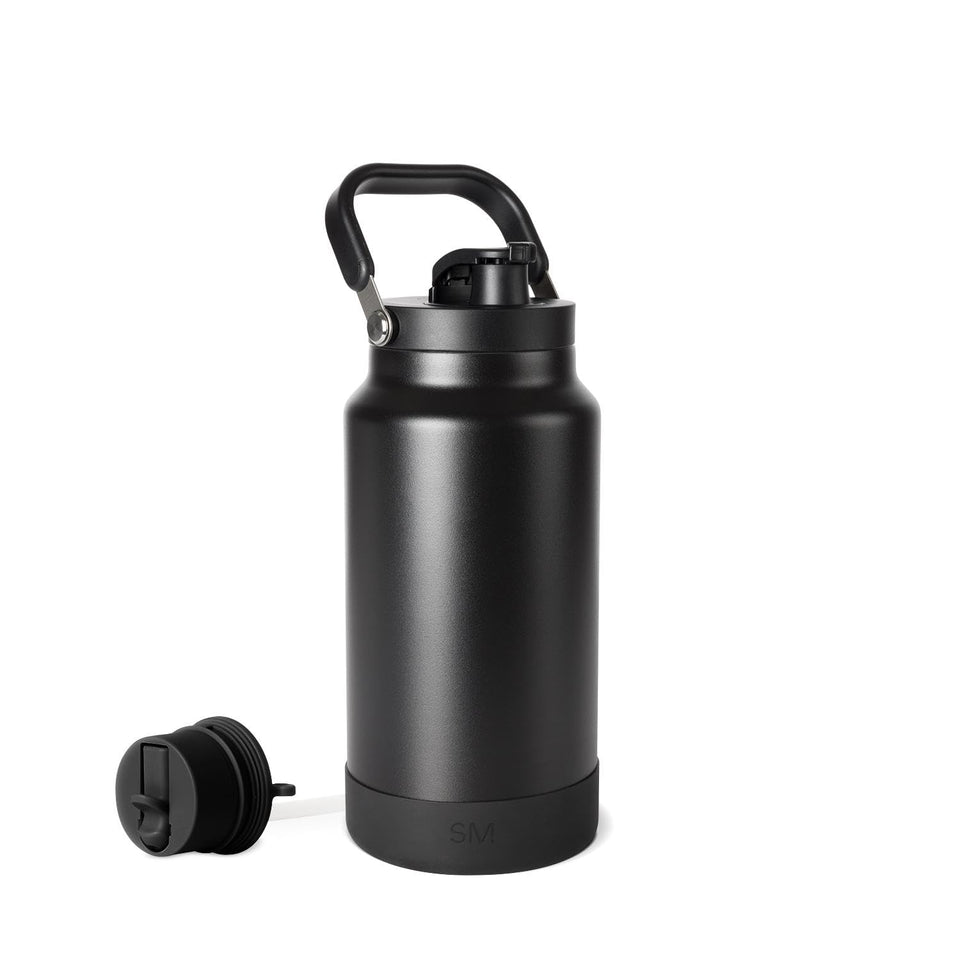 Simple Modern Trek Pivot bottle with handle, showcasing easy carry for daily workouts.