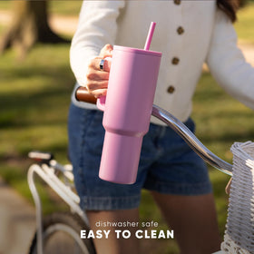 Simple Modern Trek Tumbler leak-resistant lid for secure travel.