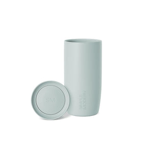 Simple Modern Voyager 360 lid highlights drink-from-any-angle usability for on-the-go coffee.