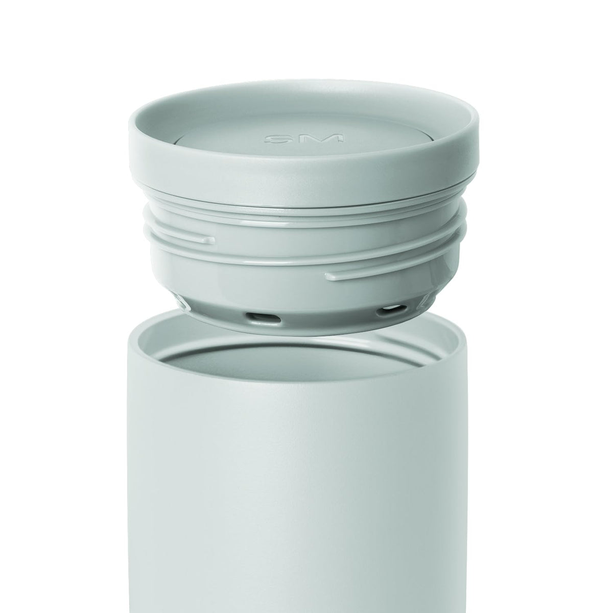 Simple Modern Voyager double-wall insulation keeps drink hot or cold for hours.