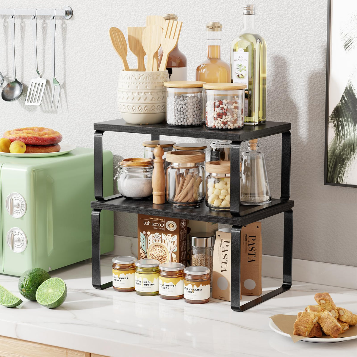 Simple Trending quick-assembly shelves arrive with clear instructions for fast setup.