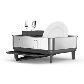 Simplehuman anti-residue coating on the tray helps water spread and reduces spots.