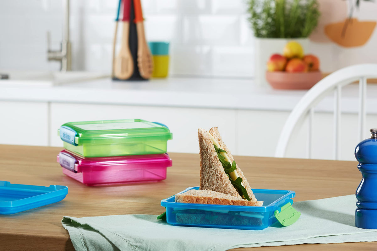 Sistema 3-piece sandwich containers in green with secure lids