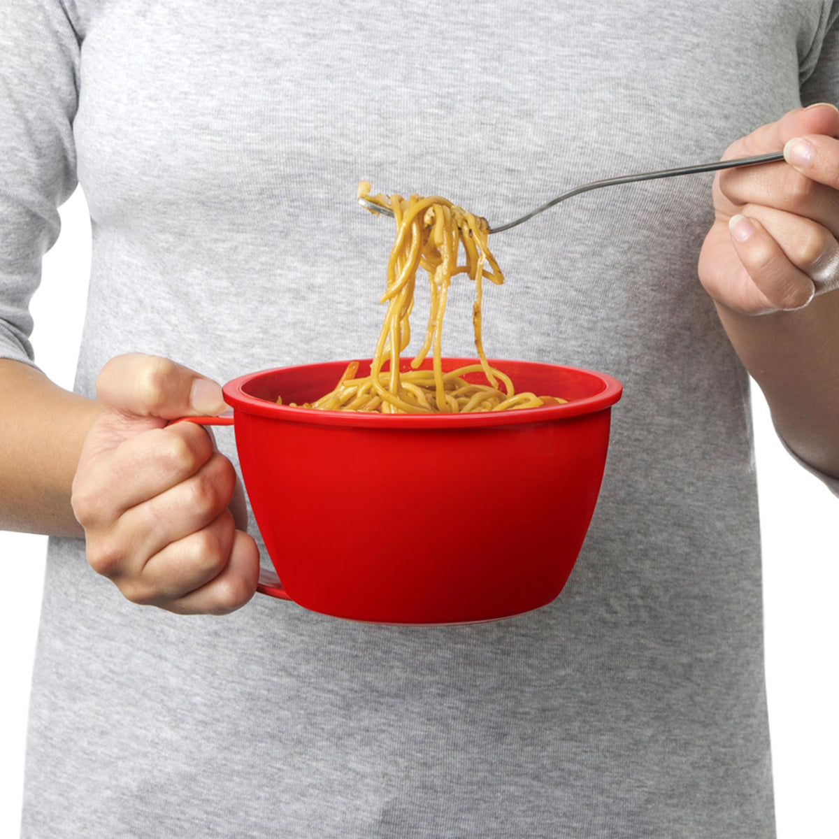 Sistema bowl features easy-lift tabs for safe opening