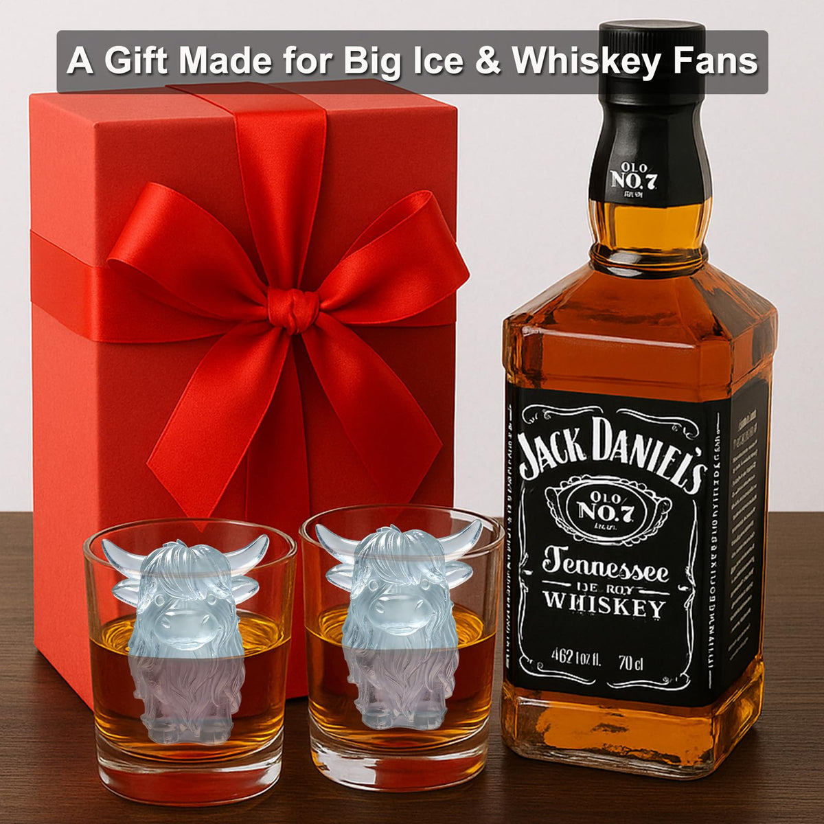 SIUPER ice cubes enhance cocktails, juices, and sodas.