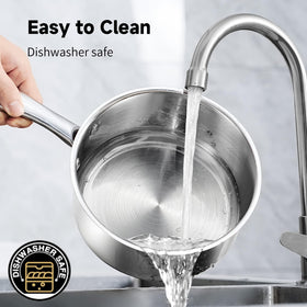 SLOTTET stays-cool handle for safe grip during cooking.