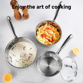 SLOTTET tempered glass lid with steam vent for clear visibility while simmering.