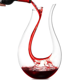 Smaier wine decanter with 1500ml capacity for elegant serving and enhanced aeration