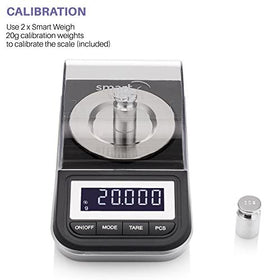 Smart Weigh 50g scale display close-up with clear 0.001 g readout.