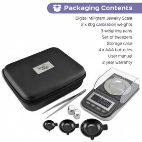 Smart Weigh scale in use for jewelry weighing with PCS mode.