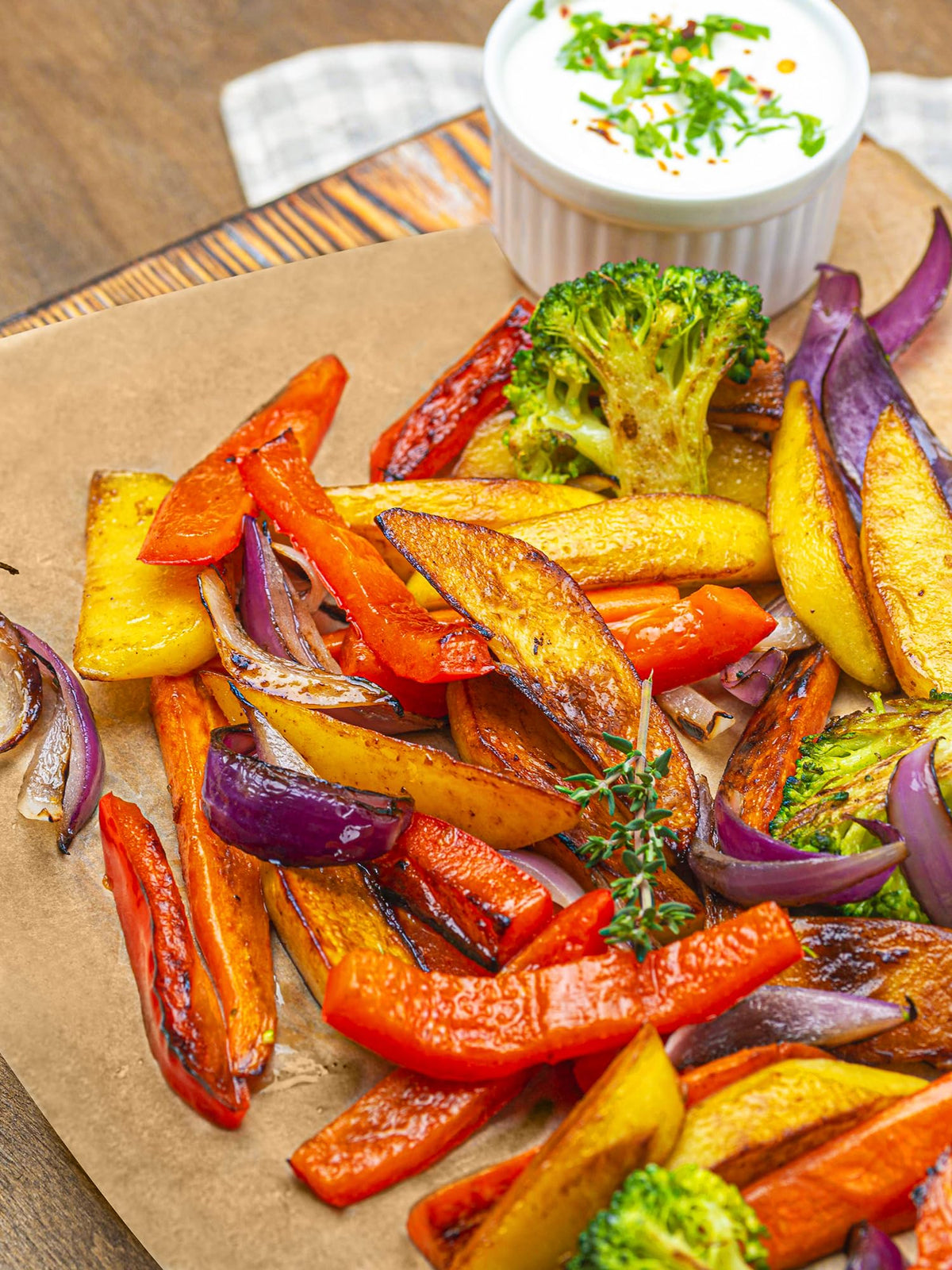 SMARTAKE heat-resistant parchment withstands up to 450°F for versatile cooking