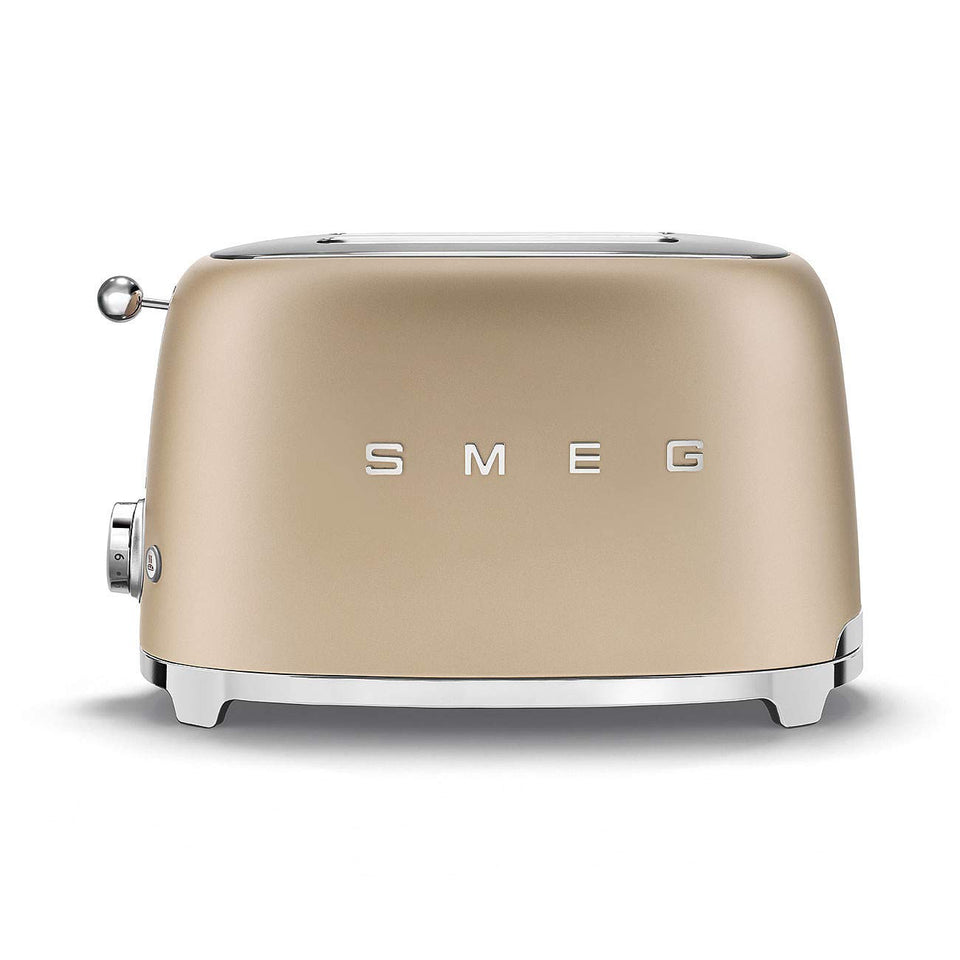 The Smeg TSF01CHMUS toaster front view highlights retro styling for modern kitchens.