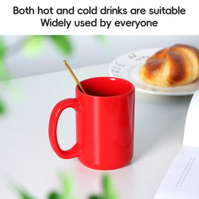 Smilatte porcelain mug close-up with glossy red ceramic finish for daily use.