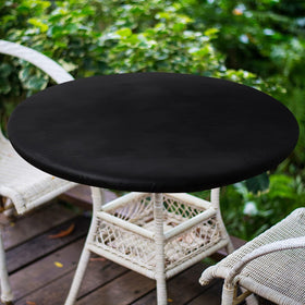Smiry round picnic tablecloth in black suits both indoor and outdoor use.