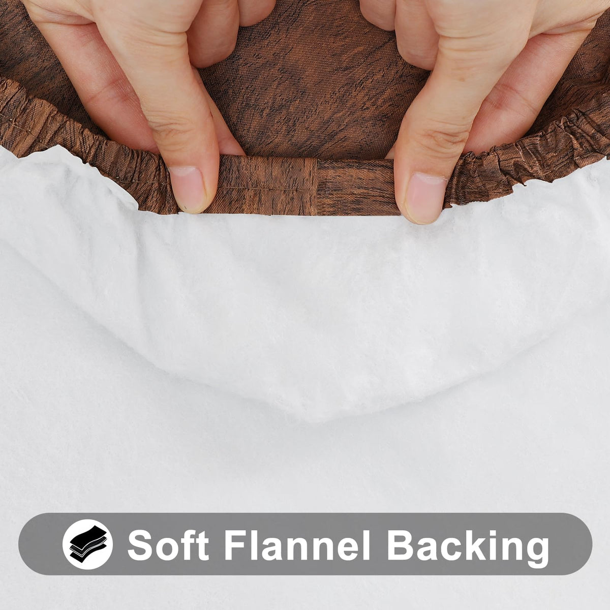 Smiry tablecloth suitable for indoor and outdoor dining.