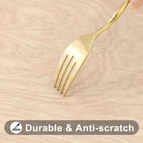 Smiry non-slip backing keeps the cloth steady on smooth surfaces.