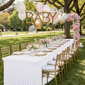 Outdoor dining scene with Smiry tablecloth highlighting quick cleanup.