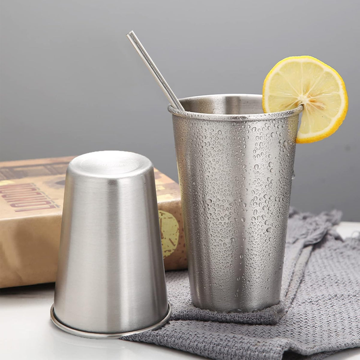SMLIXE party and camping beverage cups that resist drops and scratches.