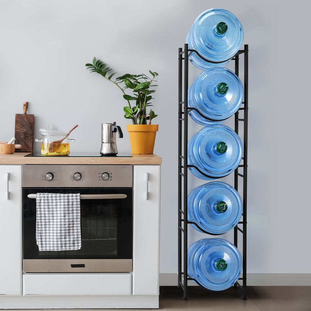 Smusei sturdy metal construction with rust-proof coating for durable use