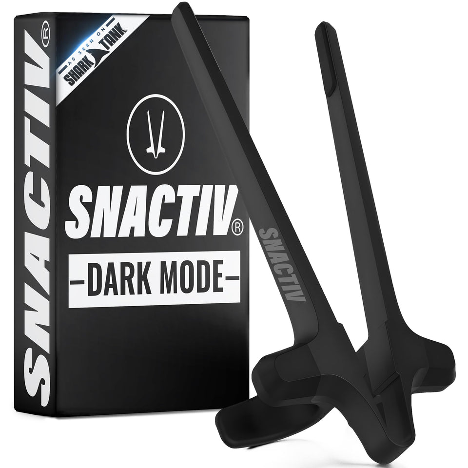 SNACTIV Pro ergonomic finger chopsticks for comfortable gaming snacking