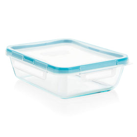 Snapware 6-cup rectangle glass with lid, airtight for fresh leftovers.