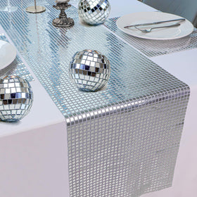 Snowkingdom wedding banquet table with mirrored glitter runner for elegant dining