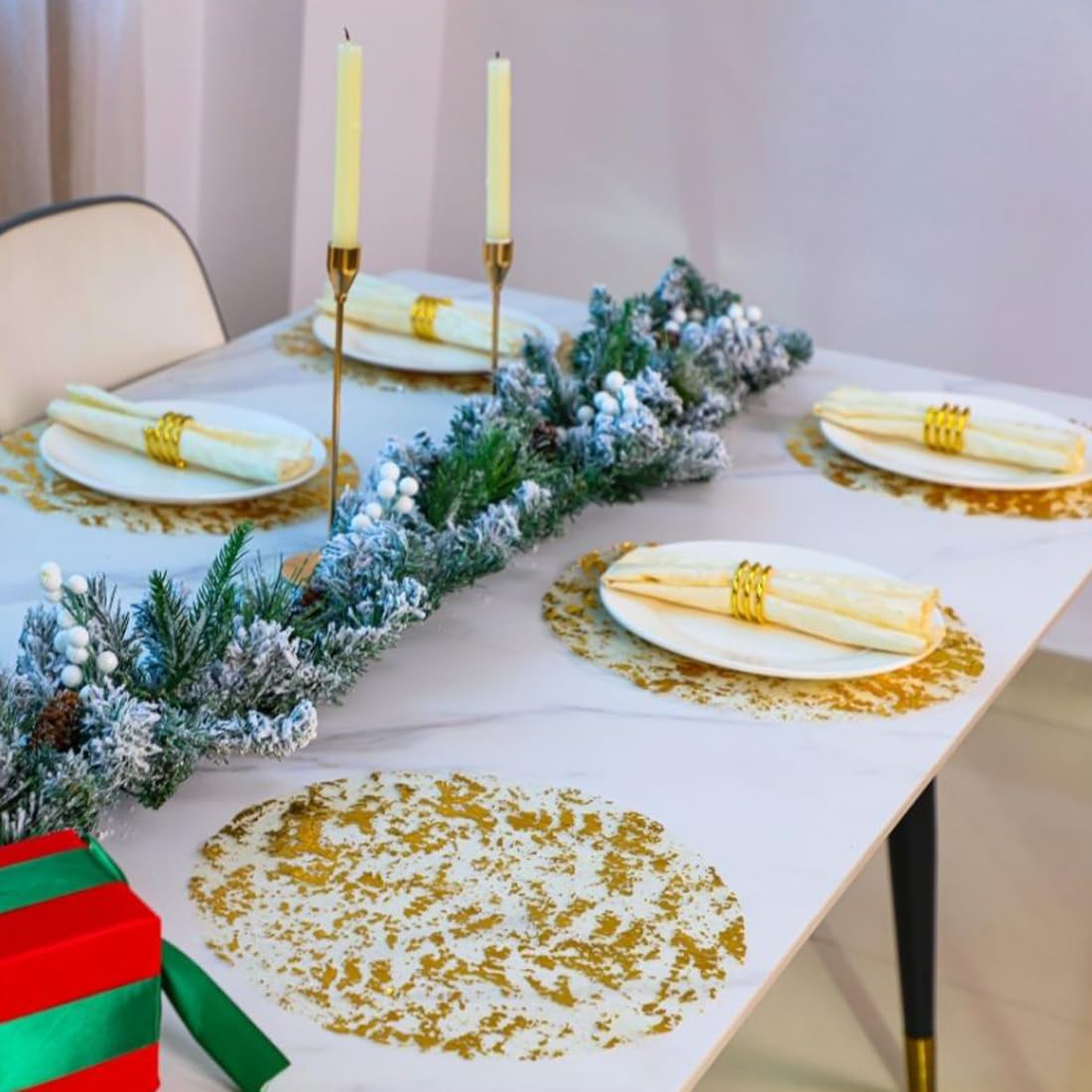 Snowkingdom wedding table glam placemats enhance festive dining ambiance