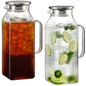 Snuvid square pitcher with lid, 2L capacity, space-saving fridge storage.