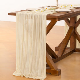 Socomi baby shower runner shows delicate texture for festive tables.